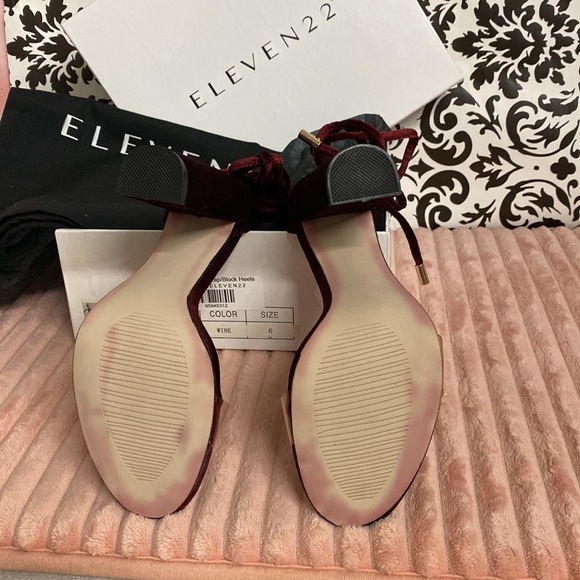 Burgundy wrap up - Picture 6 of 8